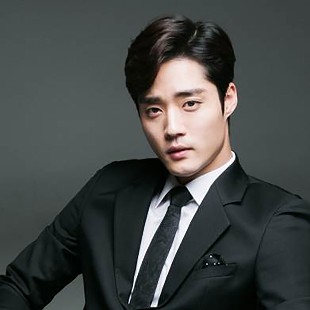 ☆레드미티어☆ 수제화로 활기차게 매일 매일 성공하세요.